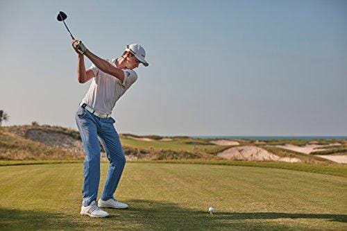 Garmin Approach G10, Compact and Handheld Golf GPS with 1.3-inch Display