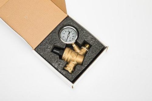 Esright Brass Water Pressure Regulator 3/4 Lead-Free with Gauge for RV Camper Adjustable Water Pressure Regulator,Build-in Oil (NH Threads)