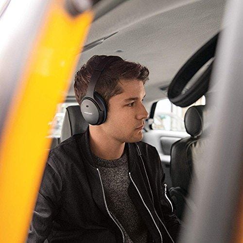 Bose QuietComfort 25 Acoustic Noise Cancelling Headphones for Apple devices - Black (wired, 3.5mm)