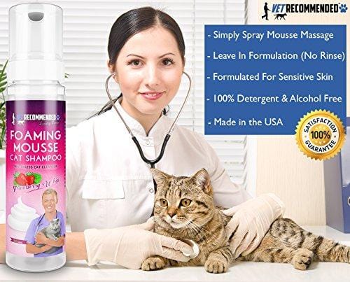 Vet Recommended NEW Waterless Cat Shampoo - No Rinse Dry Foam Mousse - Luxurious Strawberry Patch Scent - 8oz/240ml, Made in USA.