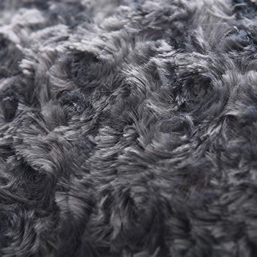 AmazonBasics Pet Bed - 23-Inch, Grey Swirl