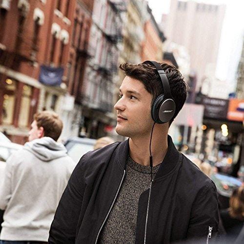 Bose QuietComfort 25 Acoustic Noise Cancelling Headphones for Apple devices - Black (wired, 3.5mm)