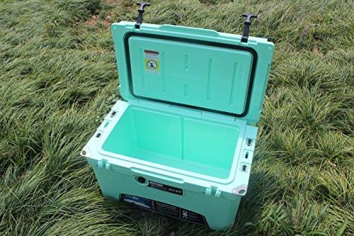 MILEE - Iceland Cooler with Divider, Basket and Cup holder, 45 QT - Green