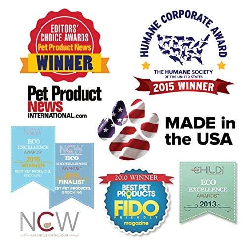 John Paul Pet Oatmeal Shampoo for Dogs and Cats, Sensitive Skin Formula Soothes and Moisturizes Dry Skin and Fur, 16-Ounce