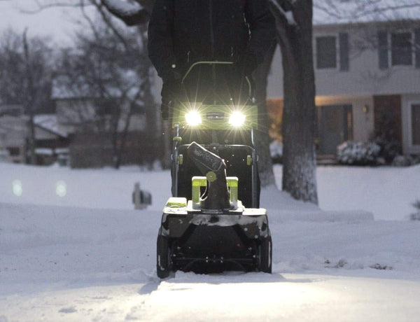 Earthwise SN74018 Cordless Electric 40-Volt 4Ah Brushless Motor, 18-Inch Snow Thrower, 500lbs/Minute, With LED spotlight (Battery and Charger Included)