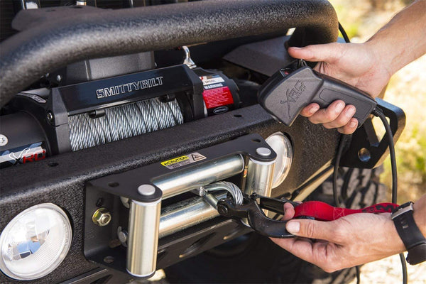 Smittybilt 9500 lb 97495 XRC GEN2 Winch-9500 Pound Load Capacity