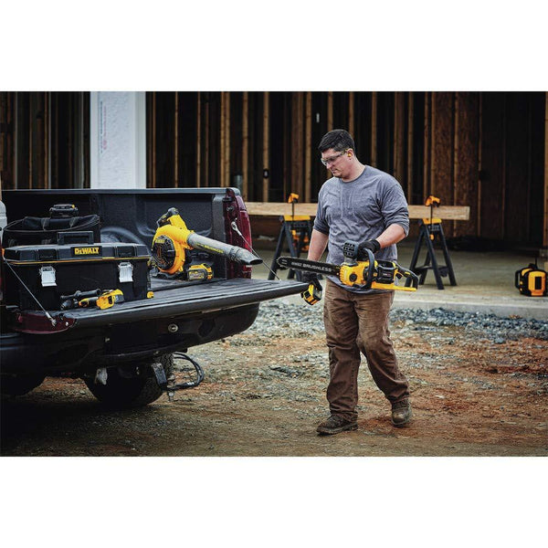 DEWALT DCCS670X1 FLEXVOLT 60V MAX Lithium-Ion Brushless 16" Cordless Chainsaw Kit (3.0AH)