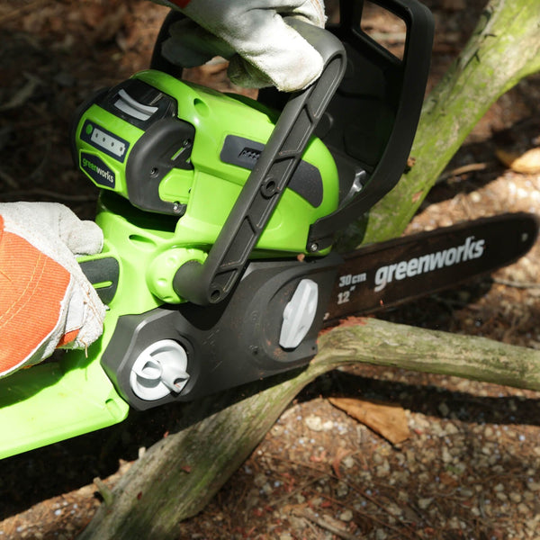 Greenworks 12-Inch 40V Cordless Chainsaw, 2.0 AH Battery Included 20262