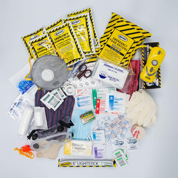 Survival Backpack for Disaster Preparedness with Dynamo Radio/Flashlight