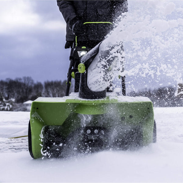 Earthwise SN71022 22-Inch 14-Amp Snow Thrower with LED Lights, Green/Black