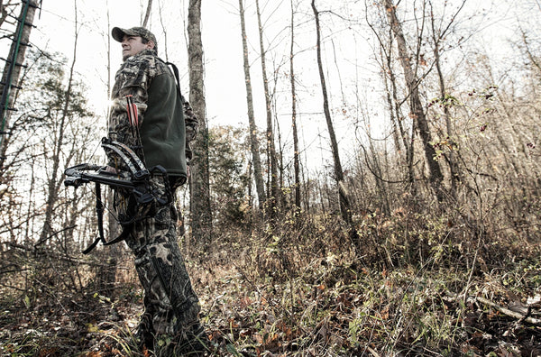 BARNETT 78132 Raptor FX3 Crossbow | Shoots 350 Feet Per Second | Package with Scope and 2 Bolts